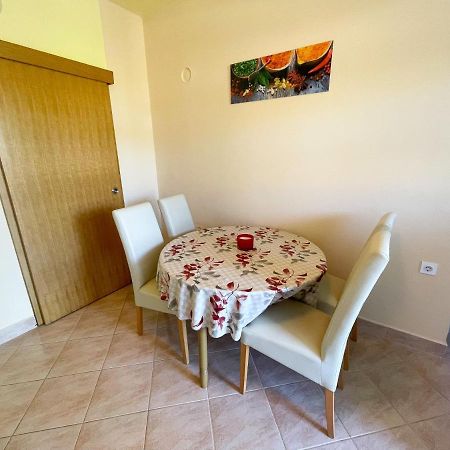 Apartmani Combaj Jadranovo Exteriör bild