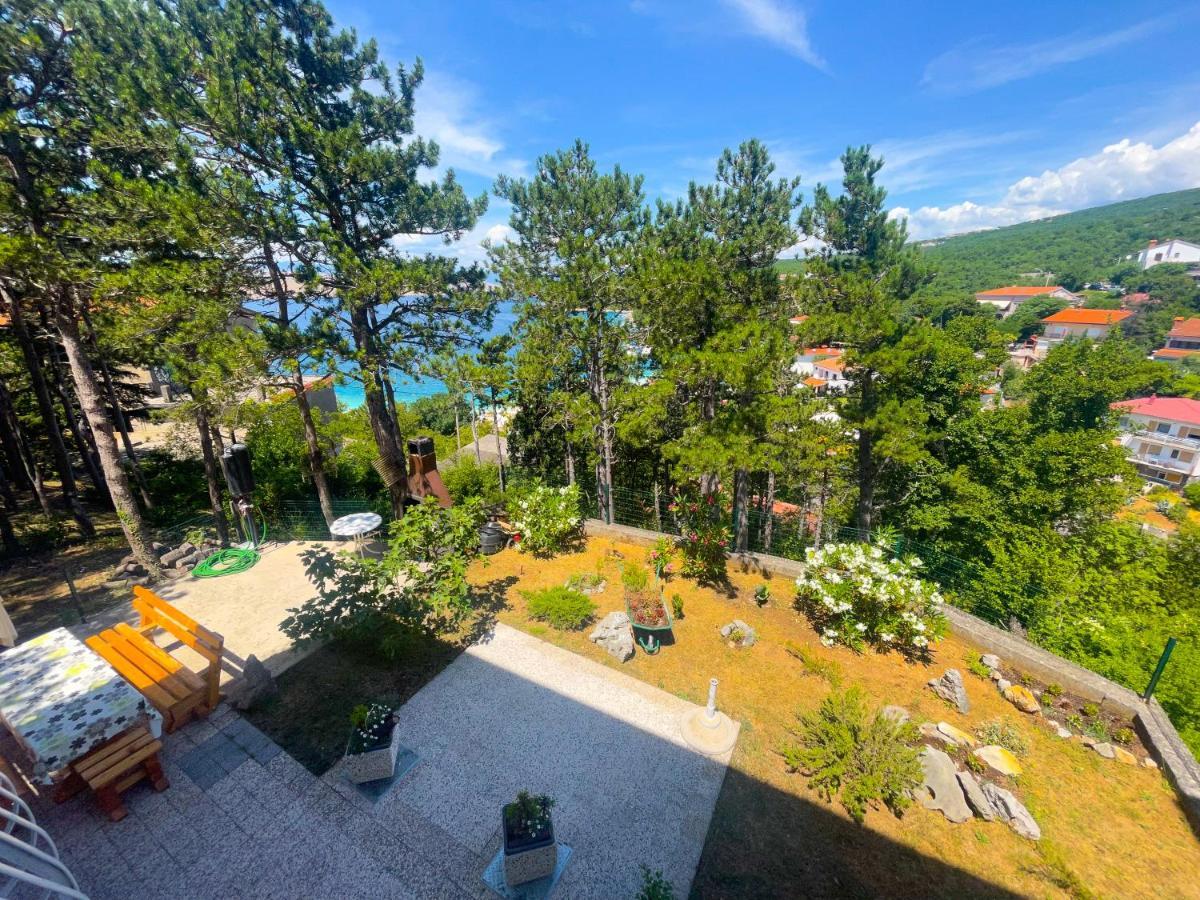 Apartmani Combaj Jadranovo Exteriör bild